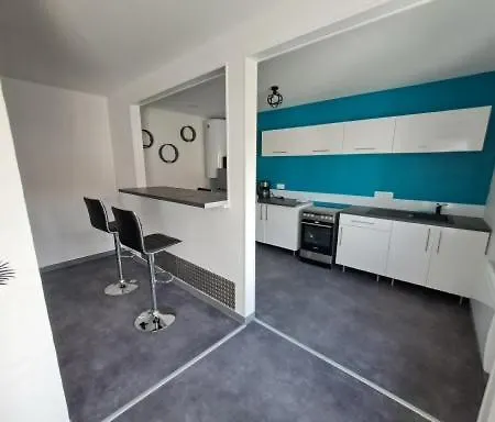 Holiday home Les Embruns *