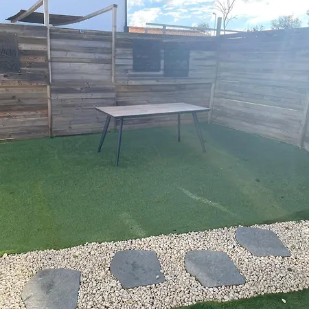 Holiday home Les Embruns